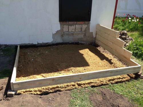 Балясины для террасы из дерева. Лестница на веранду