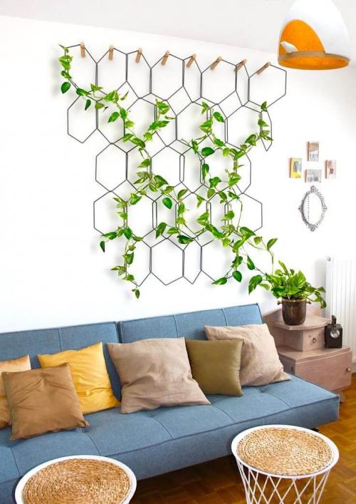 Фиалки в интерьере гостиной. Оформление интерьера с помощью комнатных растений