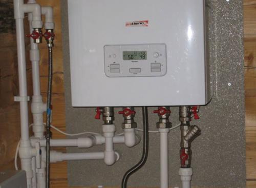 Как подсоединить отопление в частном доме к газовому настенному котлу. Этап первый: монтаж котла