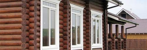 Окна в бревенчатом доме. Дерево или пластик?
