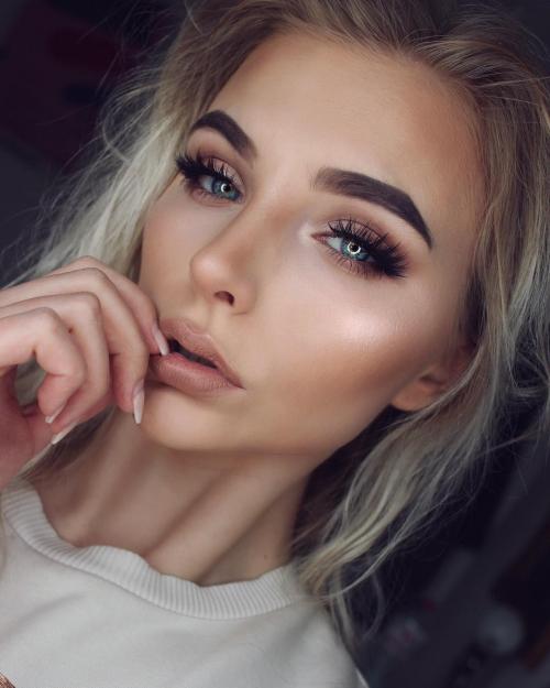 Тауп цвет волос. Цвет тауп – главный тренд 2019 года: 15 стильных доказательств