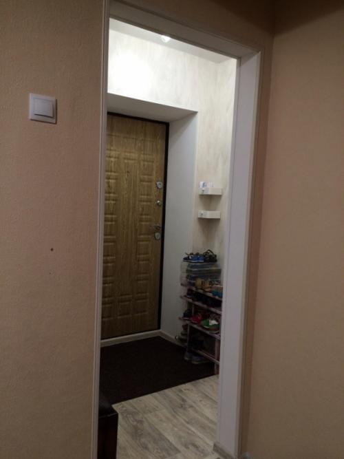 Дизайн узкого коридора в панельном доме. Делаем прихожую больше