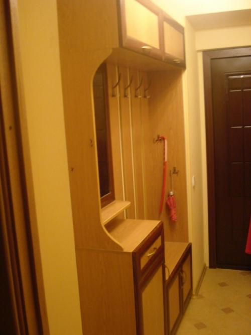 Дизайн узкого коридора в панельном доме. Делаем прихожую больше