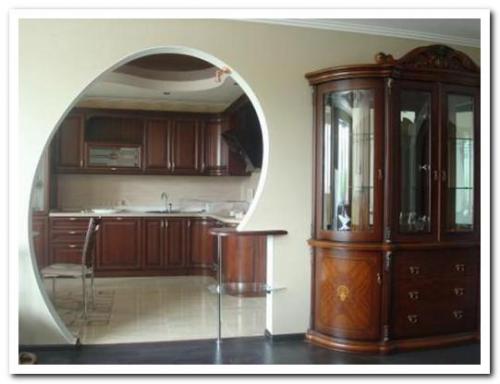 Как оформить столб в интерьере. Варианты отделки и материалы 27