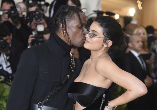 Ким Кардашян братья и сестры. Проклятие Кардашьян: как сёстры погубили своих мужчин