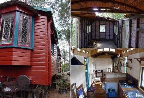 Сошедшие с рельсов: дом из железнодорожного вагона