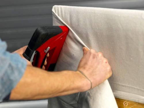 Как украсить изголовье кровати своими руками. Орнамент из гвоздей