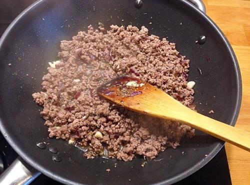 Спагетти болоньезе в Болонье. Спагетти Болоньезе классический итальянский рецепт