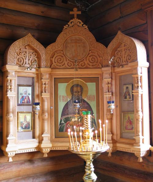 Как разместить иконы в современной квартире. Как правильно расположить иконы в квартире