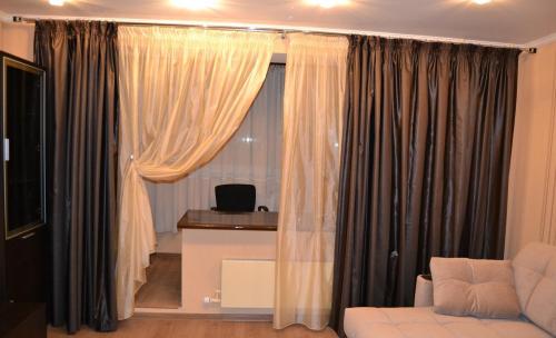 Образцы штор для зала. Шторы в зал — лучшие фото новинки 2020 года. Варианты с эксклюзивным дизайном