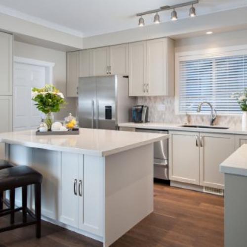 Настенные споты в интерьере. Преимущества и недостатки потолочных спотов