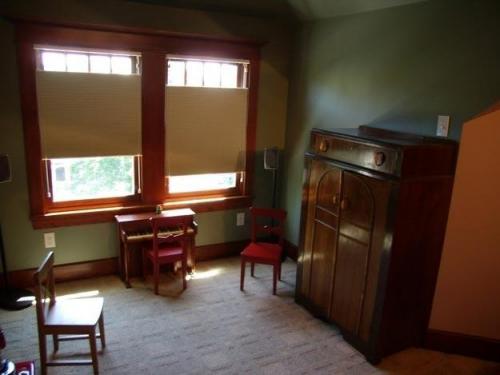 Дома с потайными комнатами. Стильные дома с потайными дверьми, скрывающие вход в другие комнаты 06