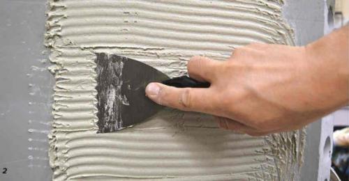 Можно ли класть стеклянную мозаику на пол. Процесс поклейки модулей