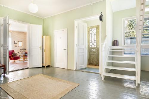 Шведские прихожие. Дизайн прихожей в шведском стиле: 10 национальных секретов