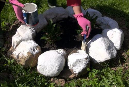 Оформление цветников. Оформление клумбы камнем