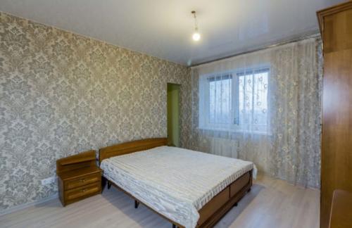 Интерьер спальни со светлой мебелью. Светлая спальня 05