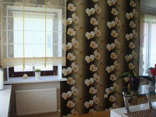 Обои на кухню для стен. Материал обоев для кухонных стен