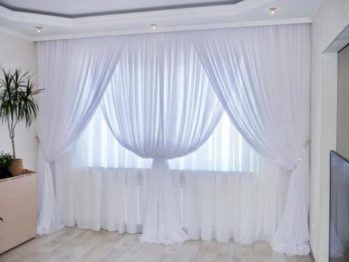 Белые шторы и белая тюль. Белый тюль: куда лучше всего в дизайне впишется белый тюль? 105 фото современных вариантов