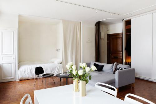 Дизайн комнаты гостиная спальня. Что учесть