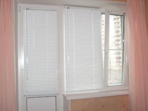 Дизайн штор для окна с балконной дверью. Разновидности штор