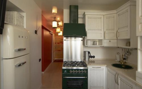 Дизайн кухни с декоративным камнем. Отделка кухонь обоями и декоративным камнем 10