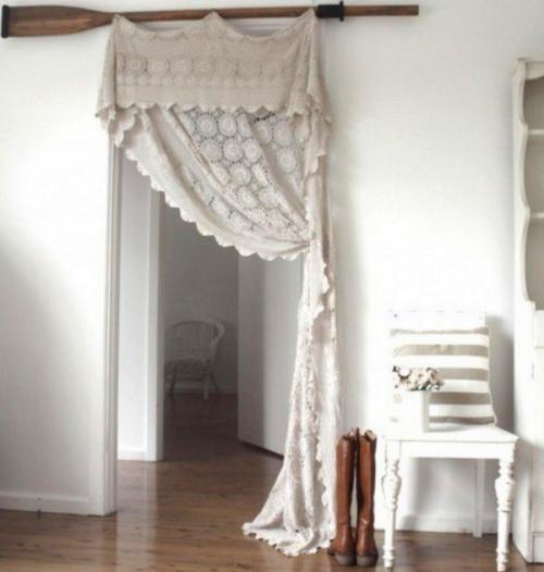 Шторы для дверных проемов без дверей. Правильные шторы на дверной проем 06
