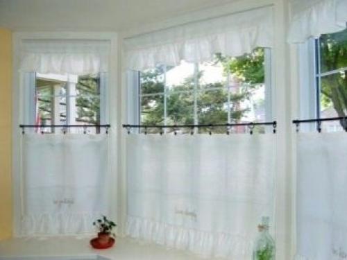 Как шторами оформить дверной проем без двери. Для чего нужны шторы на двери? 09