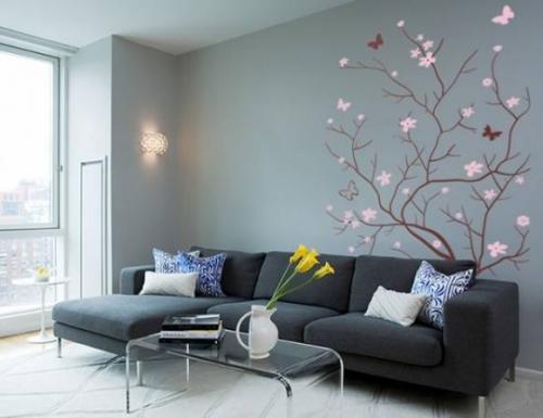 Декор стены в гостинной над диваном. Акцентная отделка