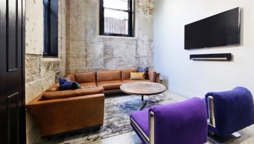 Гостиная в стиле лофт. Маленькая гостиная в стиле лофт