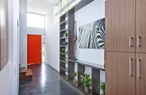 Удачная комбинация мебель для прихожей. Какие варианты мебели в узкую прихожую