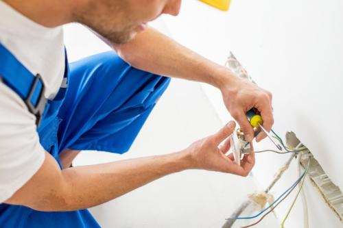 Новейшее в ремонте квартир. Электромонтажные работы