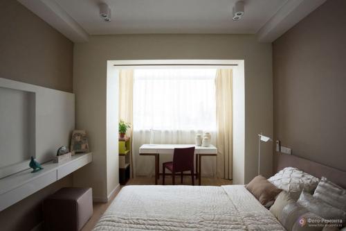 Дизайн маленькой спальни с балконом. Дизайн спальни с балконом — расширение пространства.