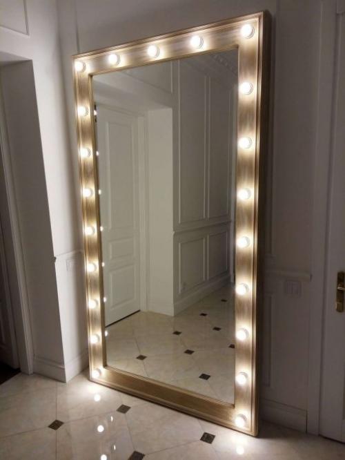Зеркало в прихожую с подсветкой. Подсветка