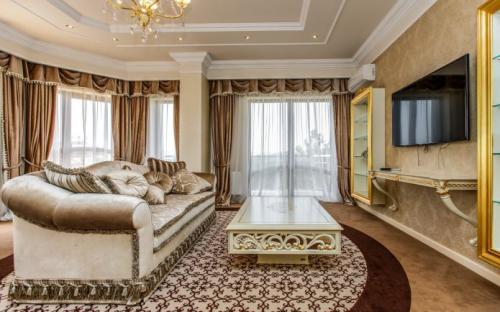 Синие шторы в интерьере. Синие шторы — стильный и уютный дизайн в синих тонах (85 фото) 22