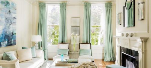 Шторы в зал на два окна на одной стене. Шторы на два окна