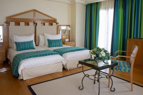 Цвет штор, как выбрать. Как выбрать цвет штор: несколько простых правил