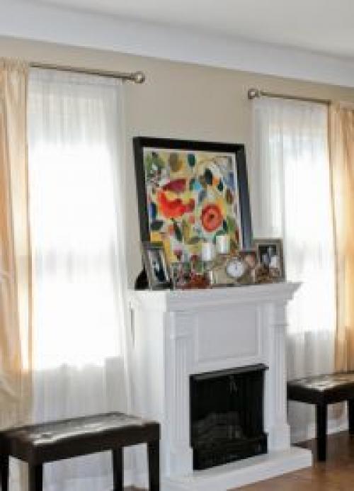 Шторы в зал на два окна на одной стене. Шторы на два окна