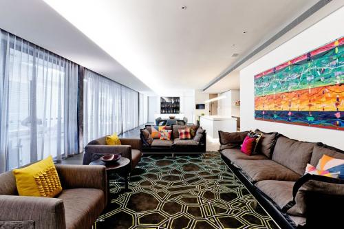 Органза на кухню. Шторы из органзы в интерьере