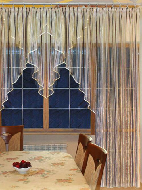 Как оформить окно на кухне с балконной дверью. Шторы на кухню с балконной дверью 28