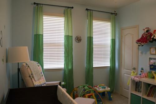 Тюль в детскую в морском стиле. Оформление комнаты для девочки