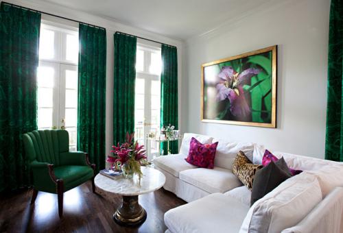 Как подобрать шторы в гостиную по цвету обоев и мебели. Как правильно подбирать цвета штор 09