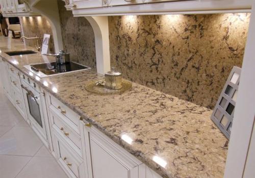 Стол для подростка у окна. Выбираем материалы для столешницы в детскую