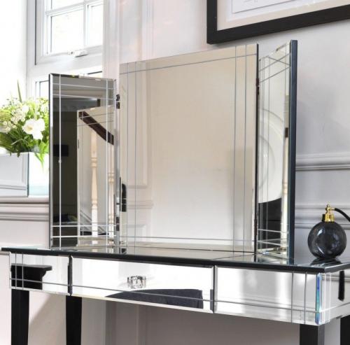 Декоративные зеркала в спальне. Зеркало в спальню – особенности расположения и правила оформления разных видов зеркал (75 фото)