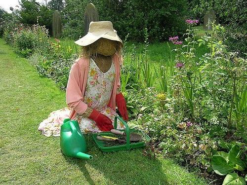 Красивые идеи для дачи. Идеи оформления забора на даче 12