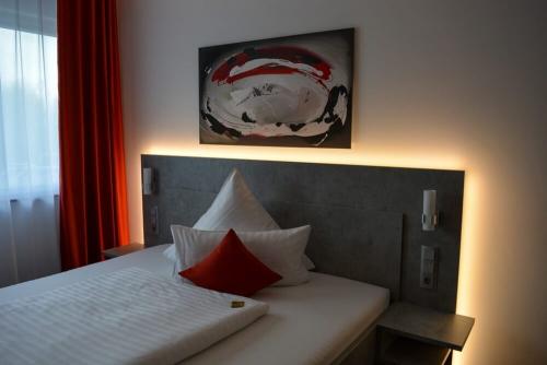 Спальня в черных тонах 08