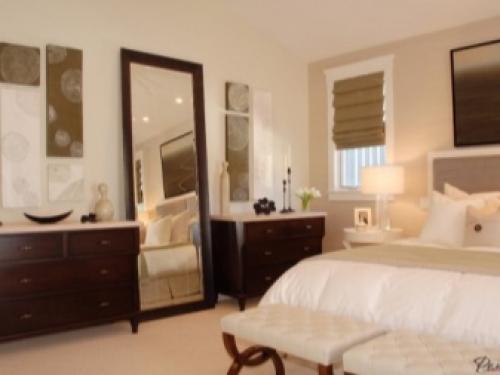 Зеркала в интерьере спальни. Зеркало в спальне 02