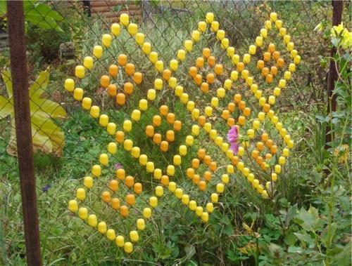 Красивые идеи для дачи. Идеи оформления забора на даче 14