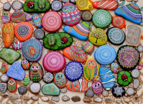 Клумбы для сада своими руками все новинки. Магия разрисованных камней: фото и практические советы