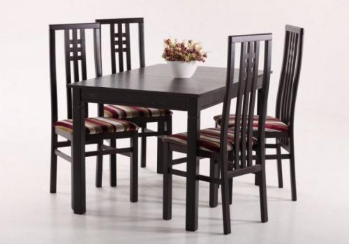 На кухне на столе. Материалы для кухонного стола