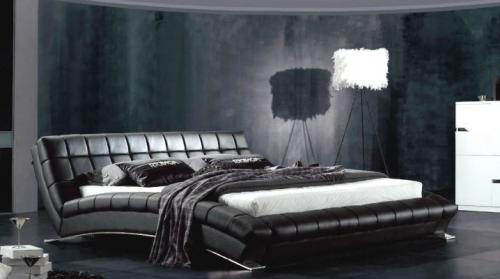 Черная кровать в светлой спальне. Кровати черного цвета